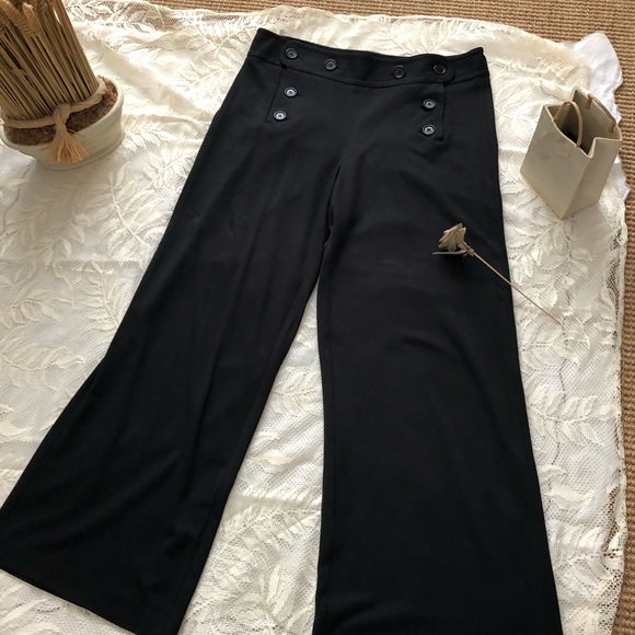 COPY - Fashion hunters and gatherers. Meet your new BFF. - Picture 9 of 16